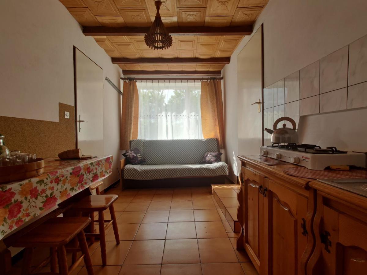 Hotel Przy Winogronie Uherce Mineralne Zewnętrze zdjęcie